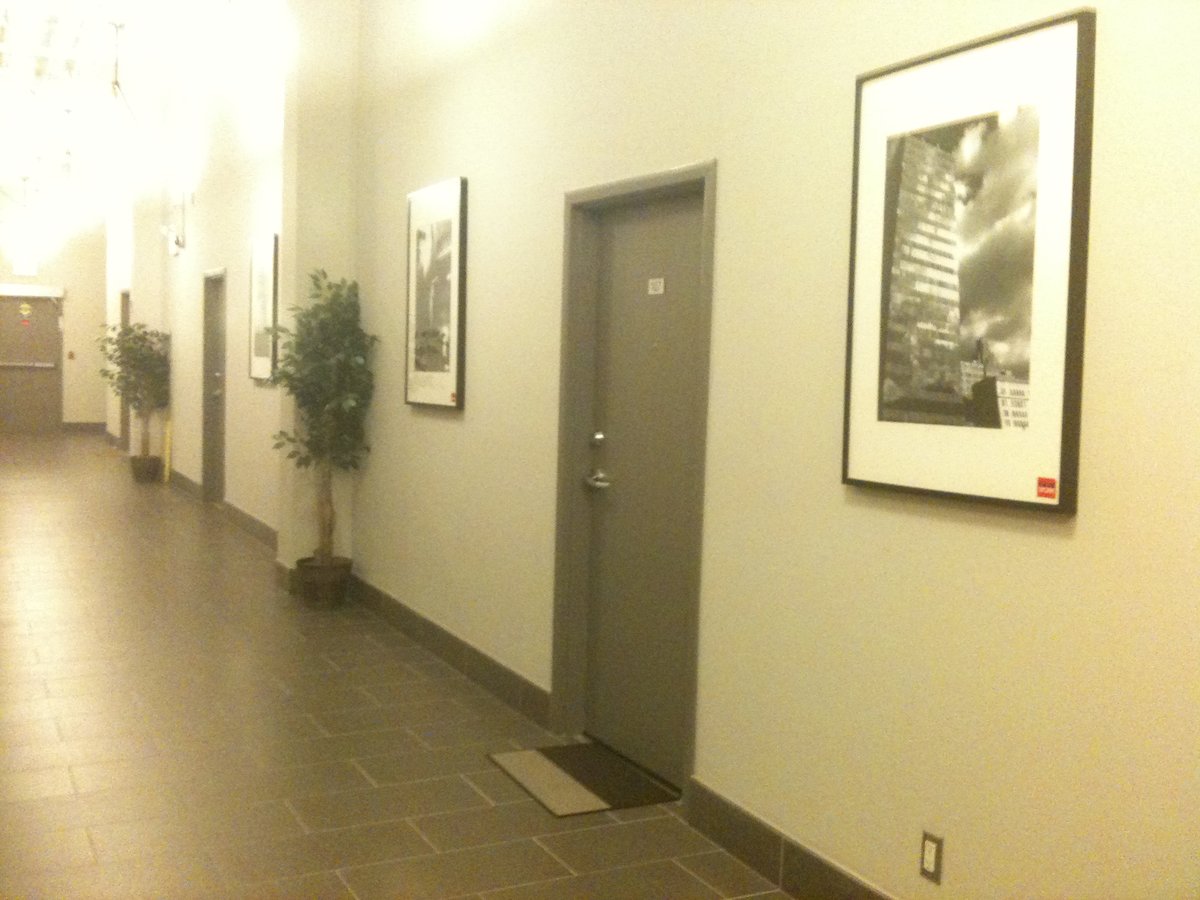 hallway2.JPG
