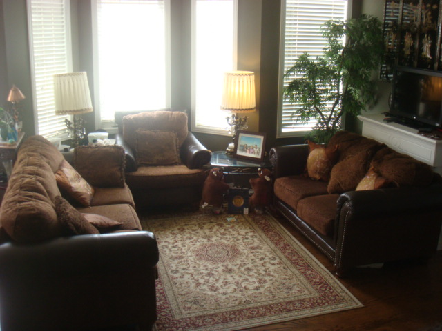 Living Room.JPG
